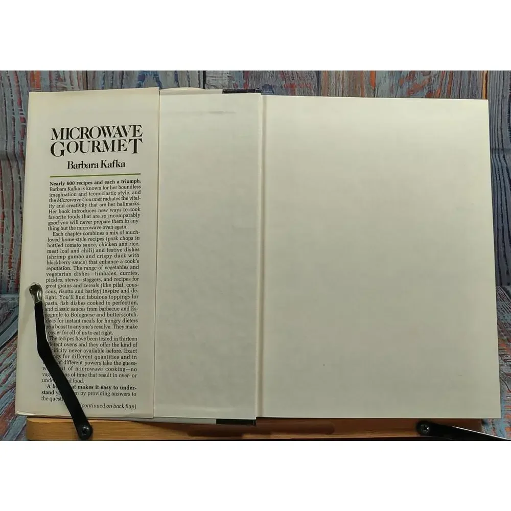Microwave Gourmet by Barbara Kafka - Hardcover Cookbook‎
